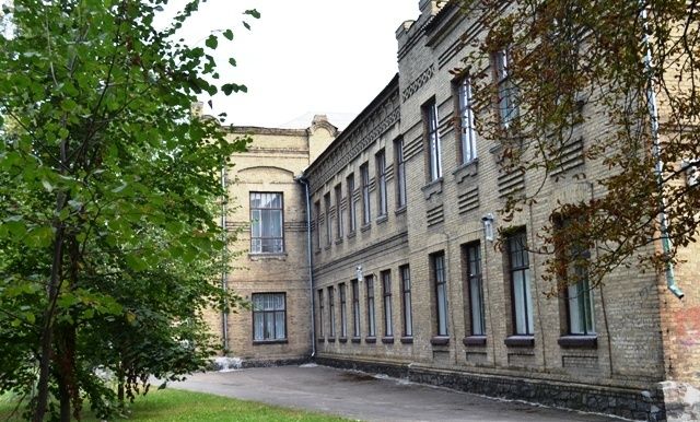 Здание мужской гимназии, Смела