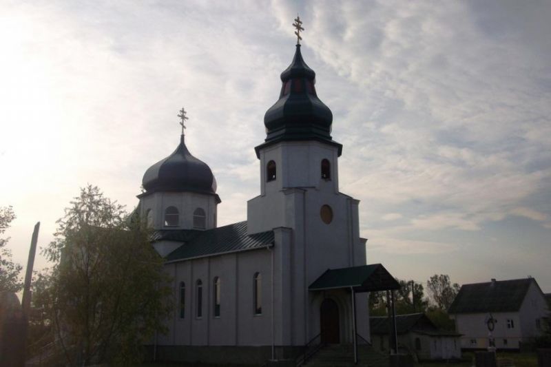 Церква Георгія Побідоносця, Батьово
