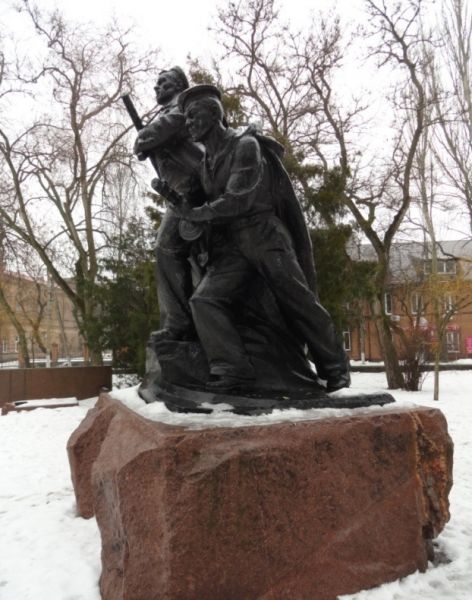  Monument to the sailors-paratroopers, Berdyansk 