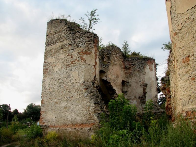Руины Троицкого костела, Меджибож