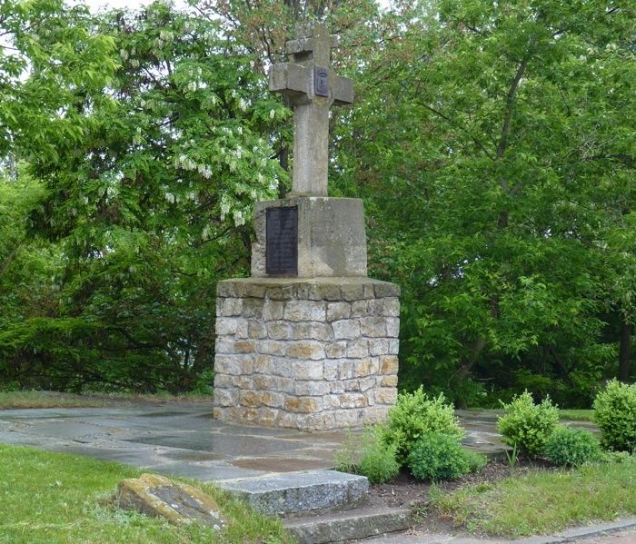 The stone cross on Castle Hill