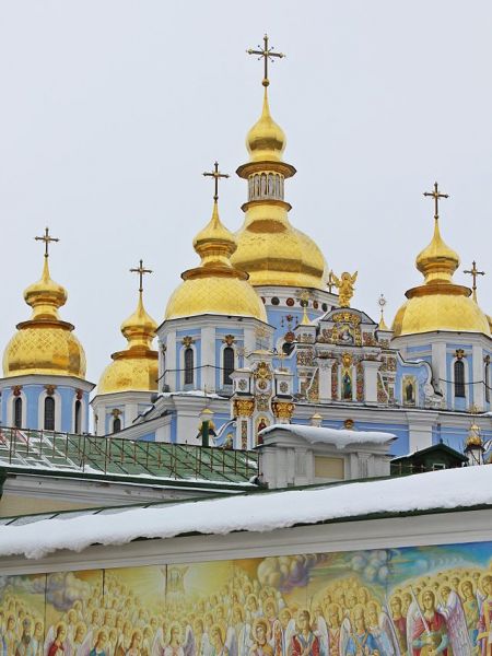 Свято-Михайловский Златоверхий мужской монастырь