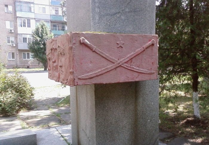 Monument to the Red Army soldiers, Berdyansk