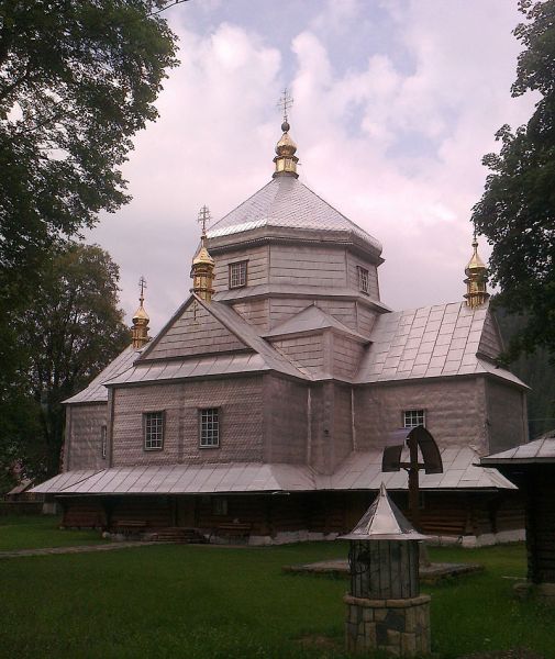 Троицкая церковь, Микуличин