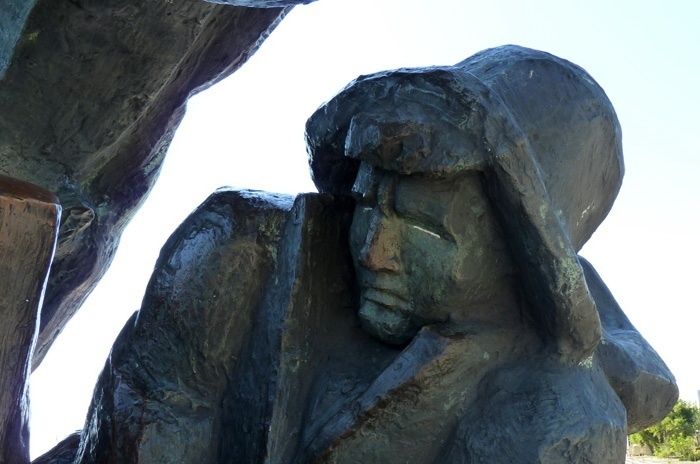 Monument to fishermen, Be Dansk 