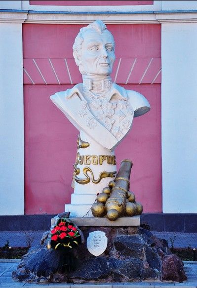 Пам'ятник Суворову, Миколаїв