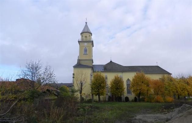 Костел Воздвижения Святого Креста, Берегово