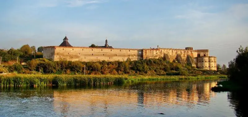 Меджибожский замок