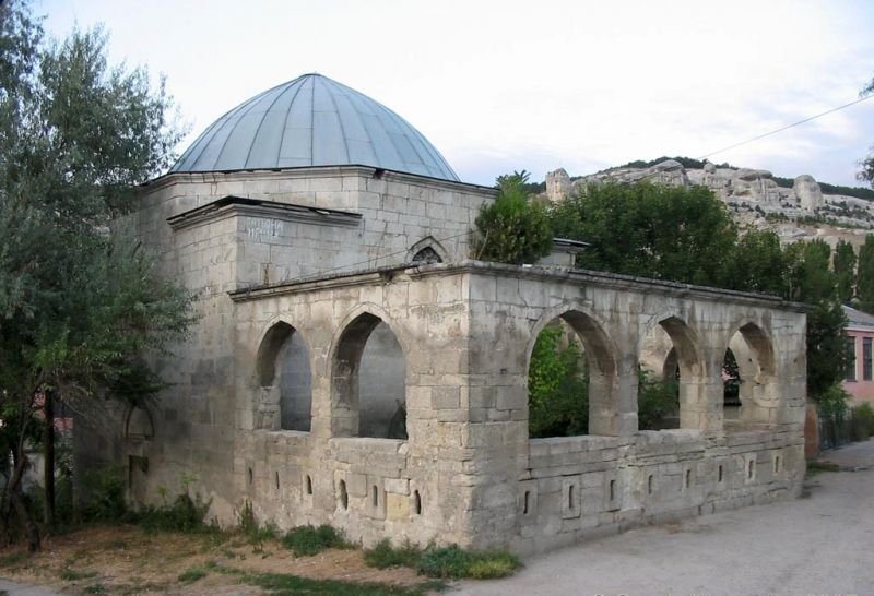 Эски-дюрбе (Старый мавзолей)