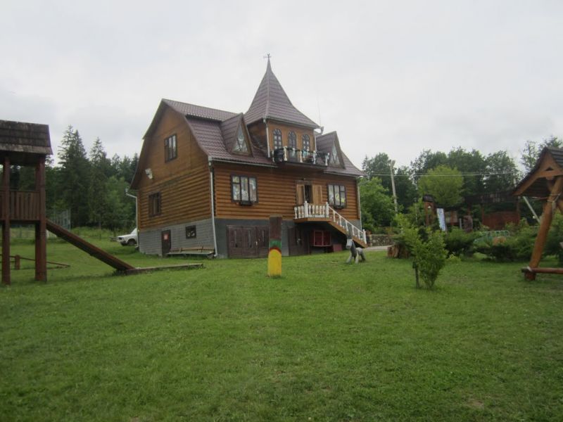  Manor of St. Nicholas, Pistine 