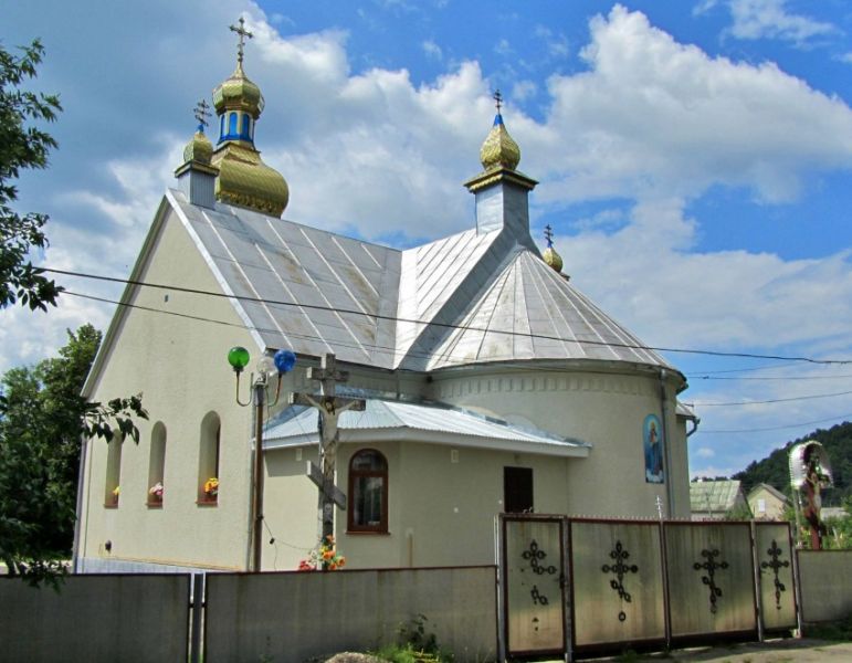 Церква Архангела Михайла (нова), Крайниково