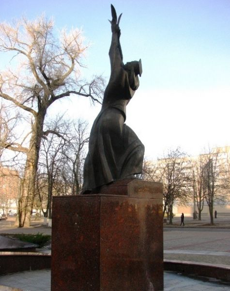  Пам'ятник Сходинки знань, Черкаси 