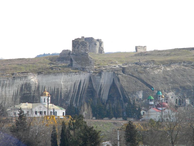 Свято-Климентовский пещерный монастырь