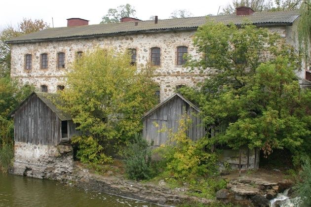 Watermill Building, Pavilion