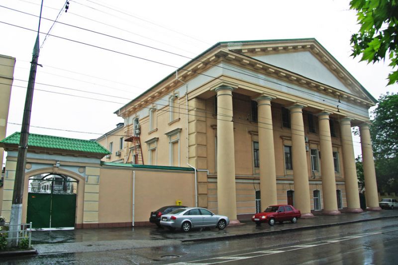 The arsenal building (Arsenal), Kherson
