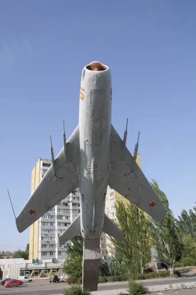 Памятник Летчикам 17-й воздушной армии, Днепропетровск