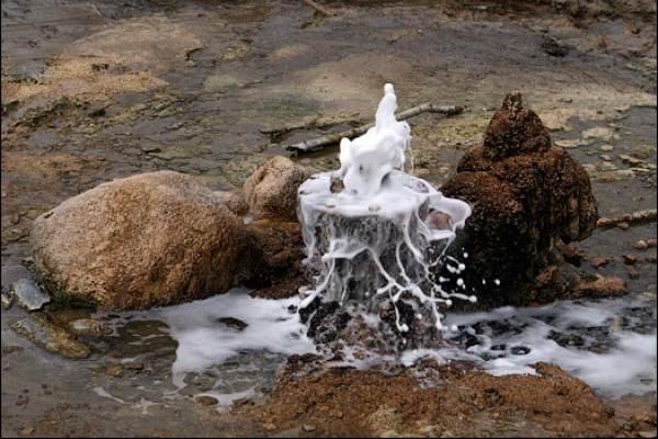 Гейзер минеральной воды, Вучково