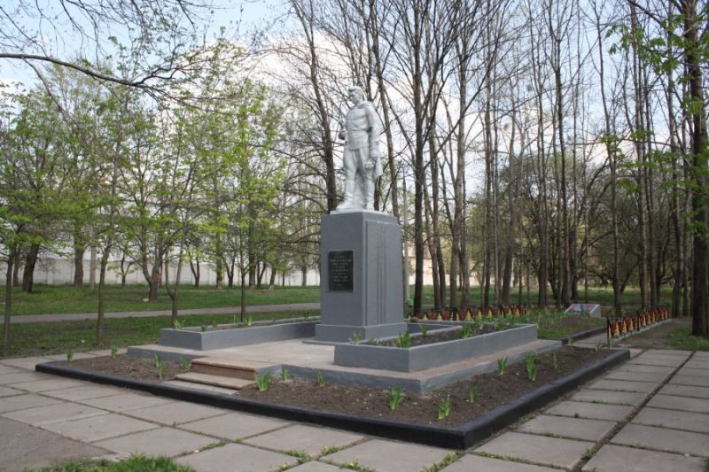 Пам'ятник героям, полеглим при визволенні Харкова