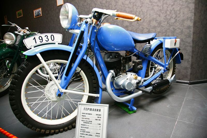 музей-клуб« Колесо і мотор »(музей мотоциклів)