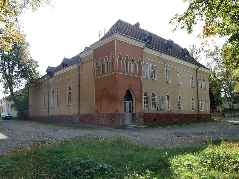 House of Society Sokol, Valley