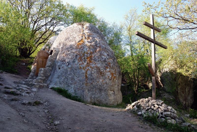 Храм Трех Всадников