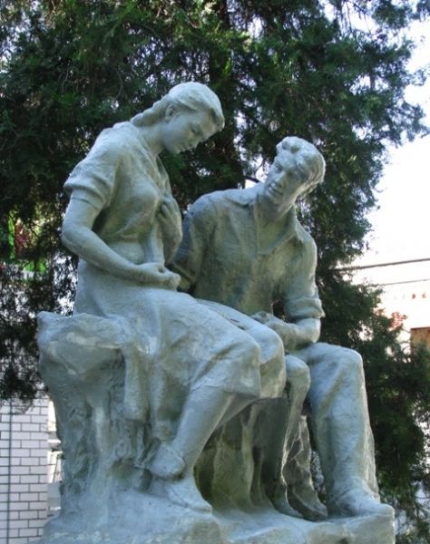  The Sculpture of Lovers, Smile 