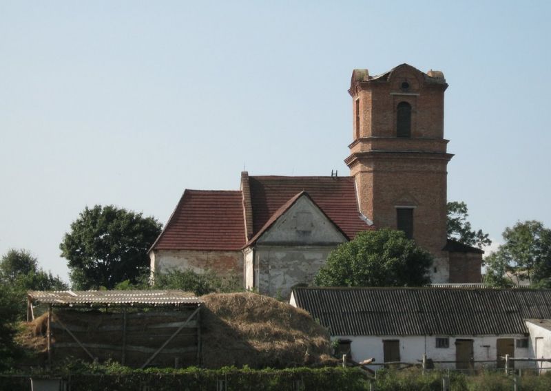 Костел Архангела Михайла, Голоби