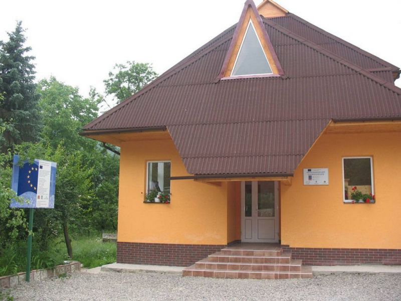  Ecotourism visit center, Yaremche 