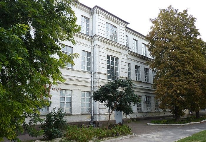 Men's Ministerial Gymnasium, Cherk link 