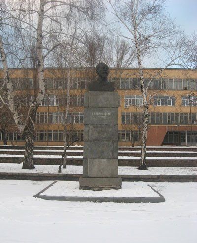Памятник Дзержинскому, Донецк