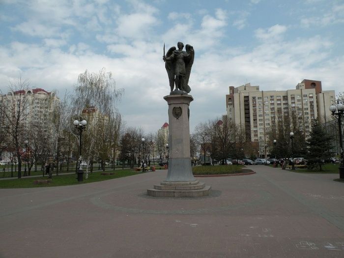 Памятник Архистратигу Михаилу