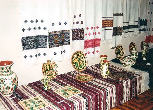  Museum of Folk Art and Life of Hutsulshchyna, Kosiv 
