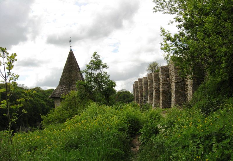 Moore and retaining wall, Kamenets -Podolsky 