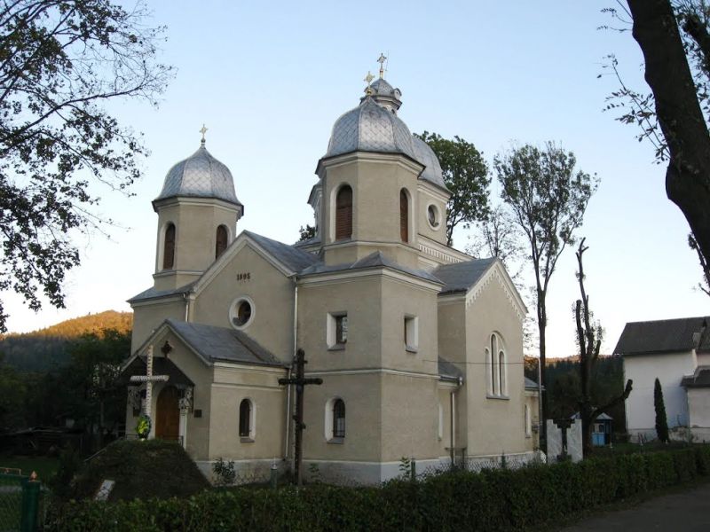 Церковь Рождества Богородицы, Сколе