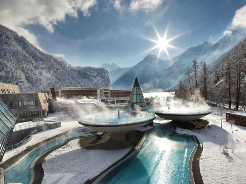 39 exciting hotels that resemble paradise on Earth