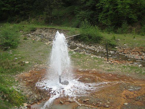 Гейзер минеральной воды, Вучково