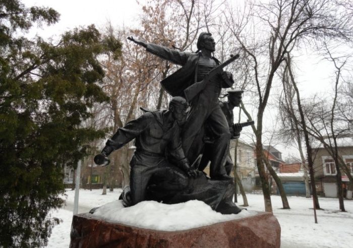  The monument to the Marines, the Berdyansk 