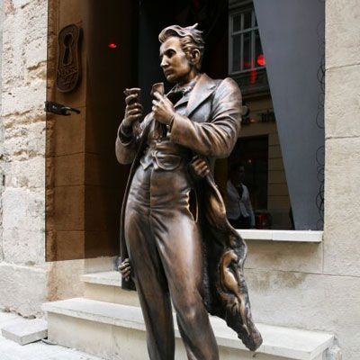 Памятник Леопольду фон Захер-Мазоху