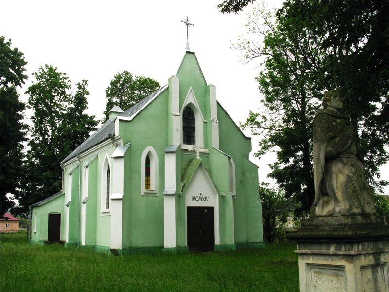 Костел Святого Яна из Дукли, Лужаны