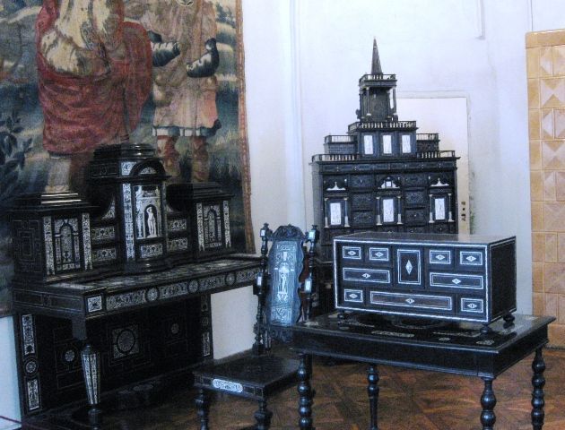 Музей мебели и фарфора