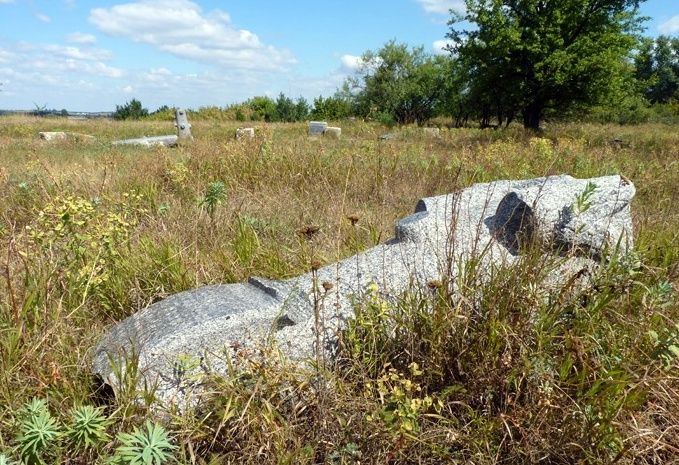  Old Jewish cemetery, Kobelyaki 