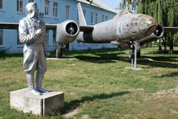 Аллея авиационной славы
