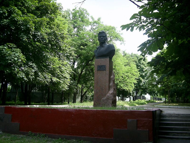 Пам'ятник Клюєву