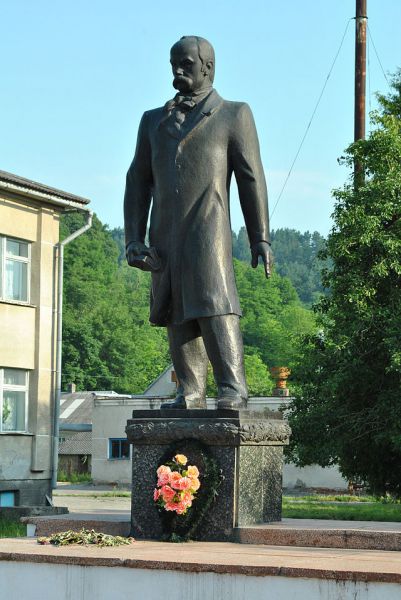 Пам'ятник Шевченку, Коропець