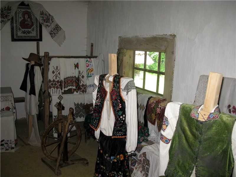  Museum of Folk Architecture of Prykarpattya, Krylos 