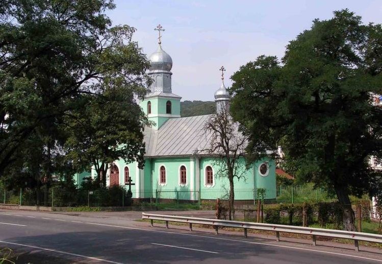 Церковь Петра и Павла, Карпаты