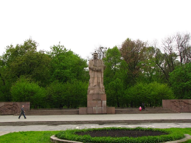 Памятник Ивану Франко во Львове