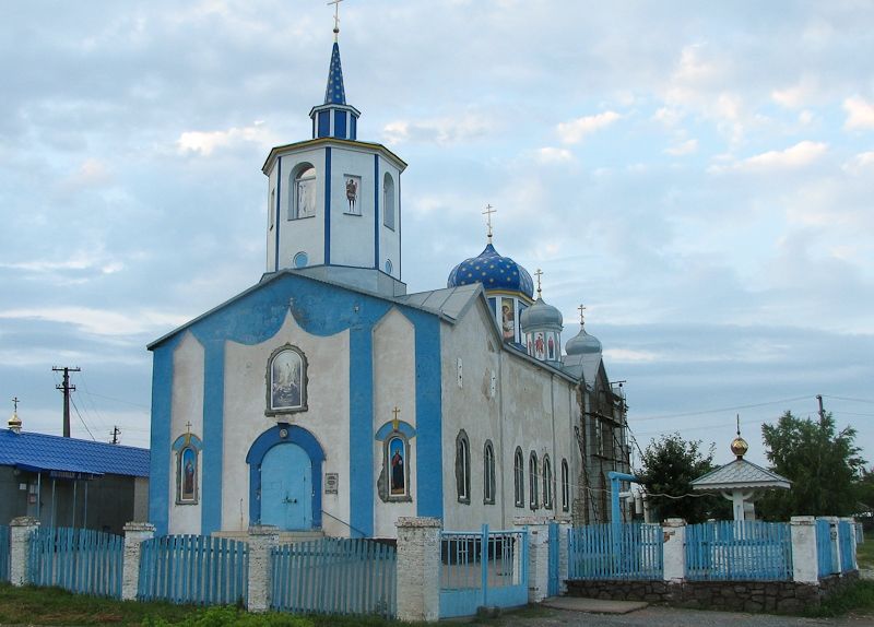 Свято-Преображенский храм в селе Коньково