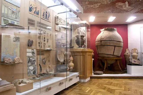 Национальный музей истории Украины, Киев