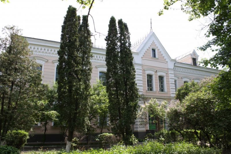  Maternity hospital building, Sumy 